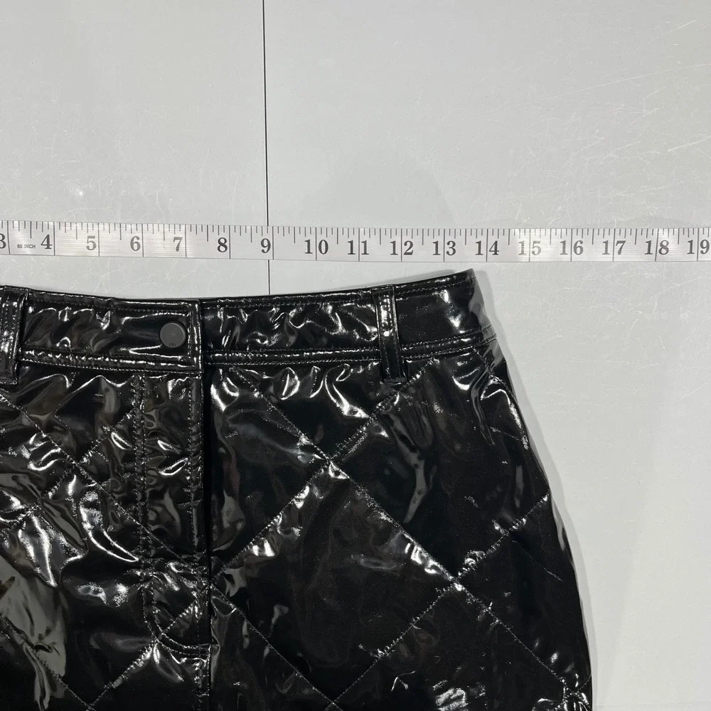 Alo Yoga Snomoto Quilted Mini Skirt Black Puffer Womens Medium Athleisure